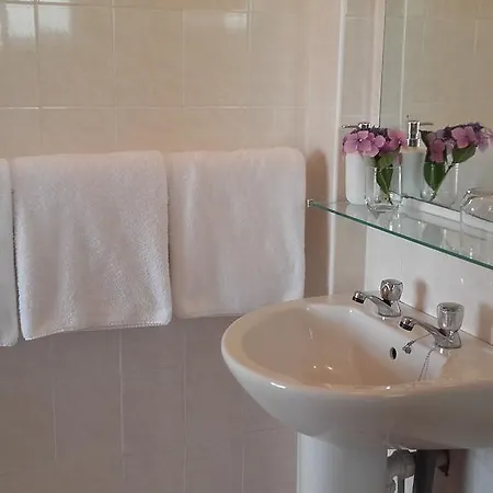 Moriartys Farmhouse Bed & Breakfast